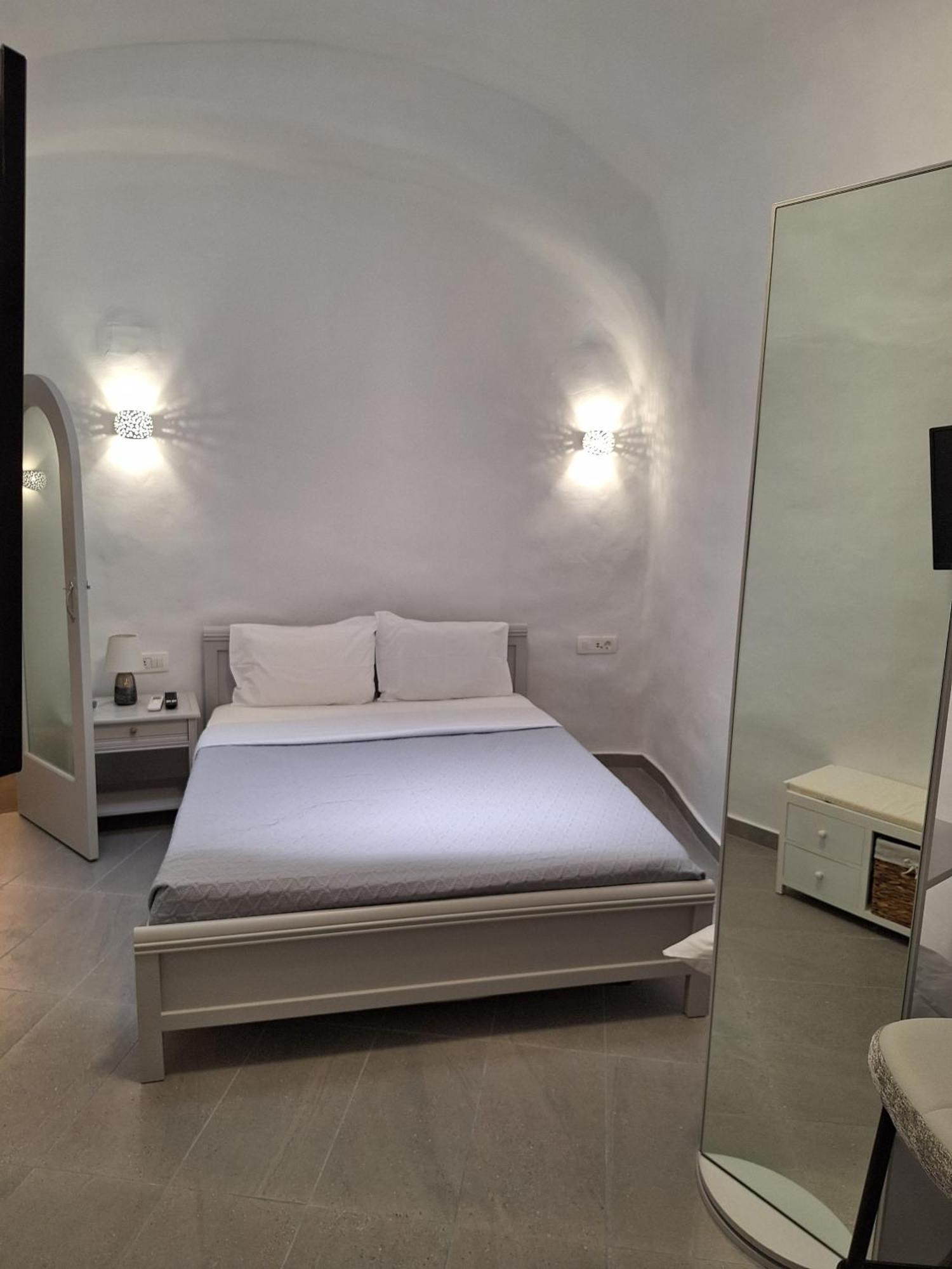 Anamnesis City Spa Fira  Exteriér fotografie